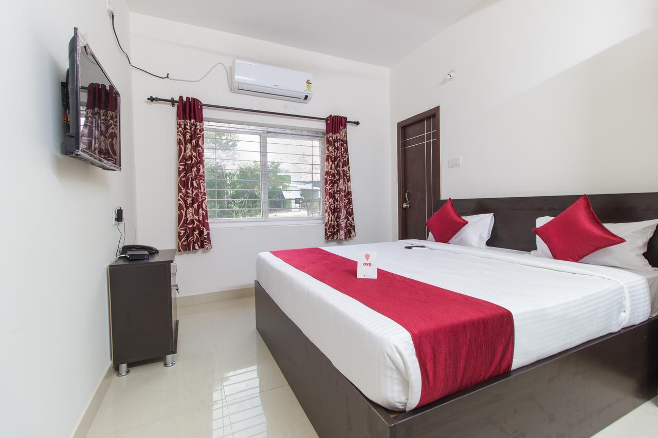 Qube Inn Hyderabad Exterior photo